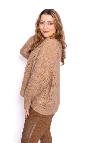 Fisher- Camel- V-neck fisherman's rib cropped sweater